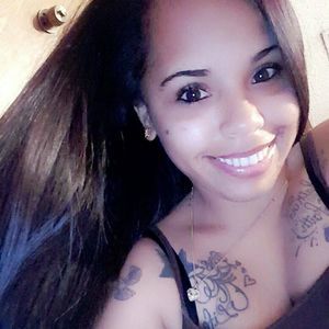 Meet your Posher, Adrianna