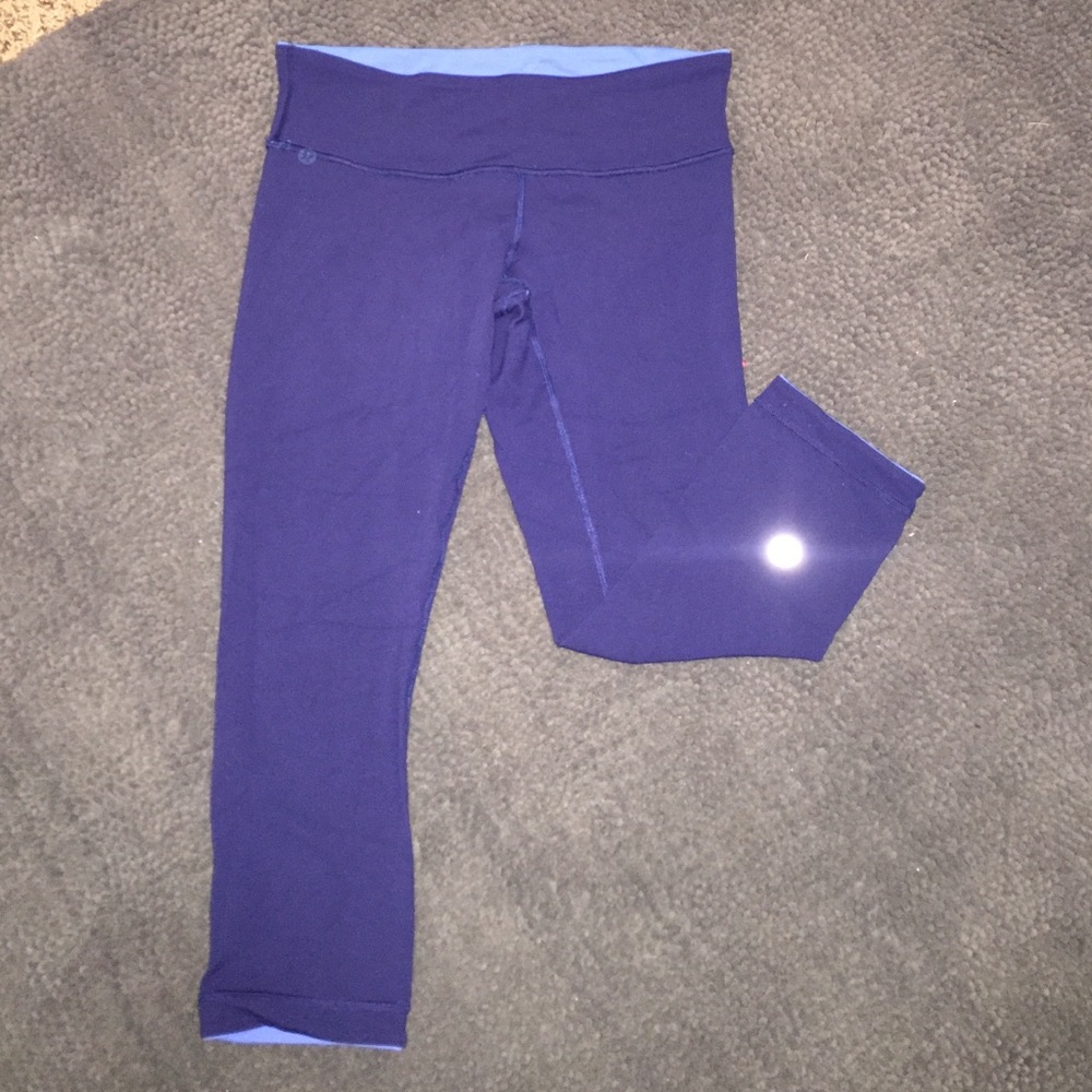 NWOT navy/royal blue reversible lululemon leggings