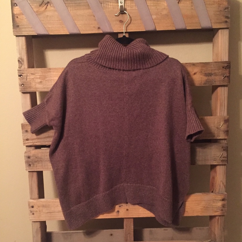 Old Navy Sweater - Picture 2 of 4