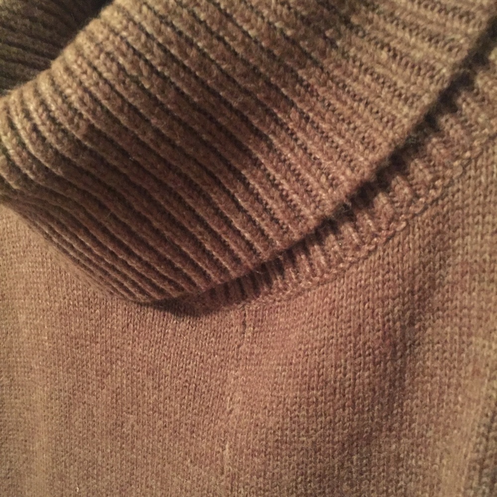 Old Navy Sweater - Picture 3 of 4