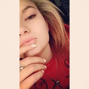 Meet your Posher, Brianna