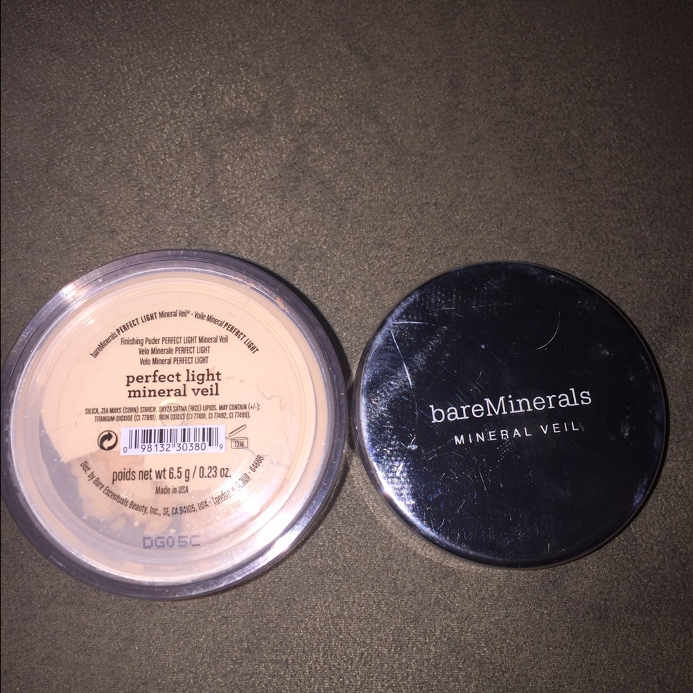 Bare minerals powder mineral veil.