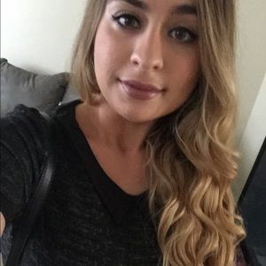 Meet your Posher, Mina