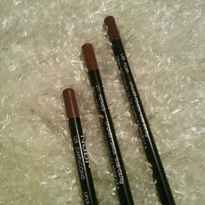 CLOSET CLOSING 8/15 Set of 3 NEW Nabi Lip Liners