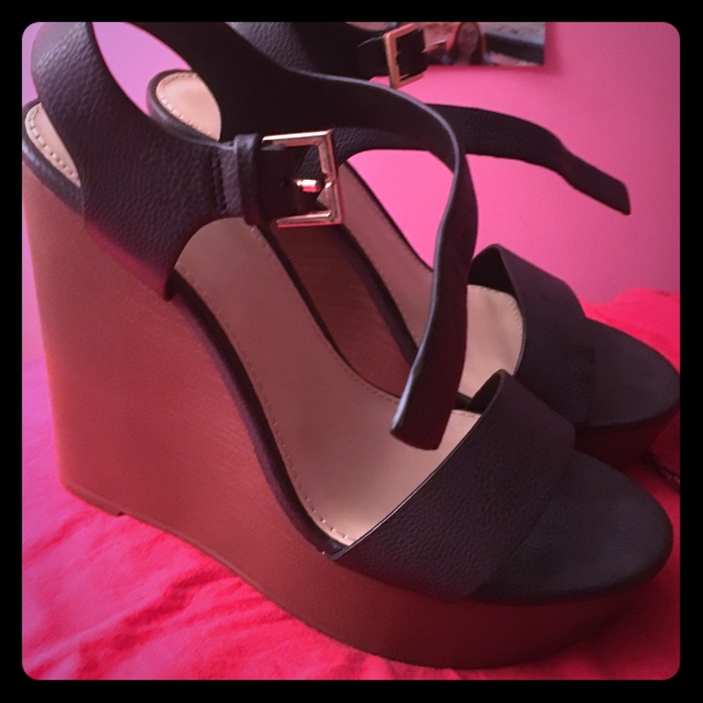 Brand new shoes never worn.