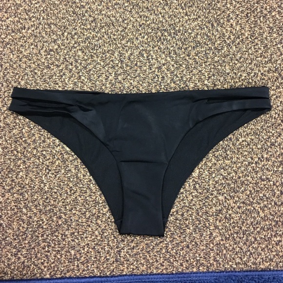 LSpace like bikini bottoms - Picture 1 of 4