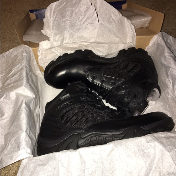 Men's Bates 4" Gore-Tex Boots - Picture 2 of 4