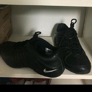 Nike Musique IV Women's tennis shoes