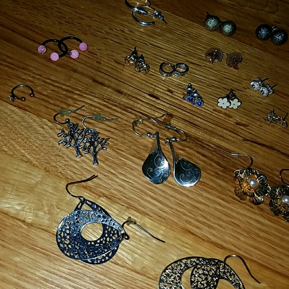 Assorted Earnings - Picture 2 of 4