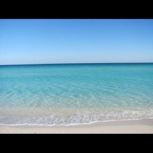 Meet your Posher, Maria elena