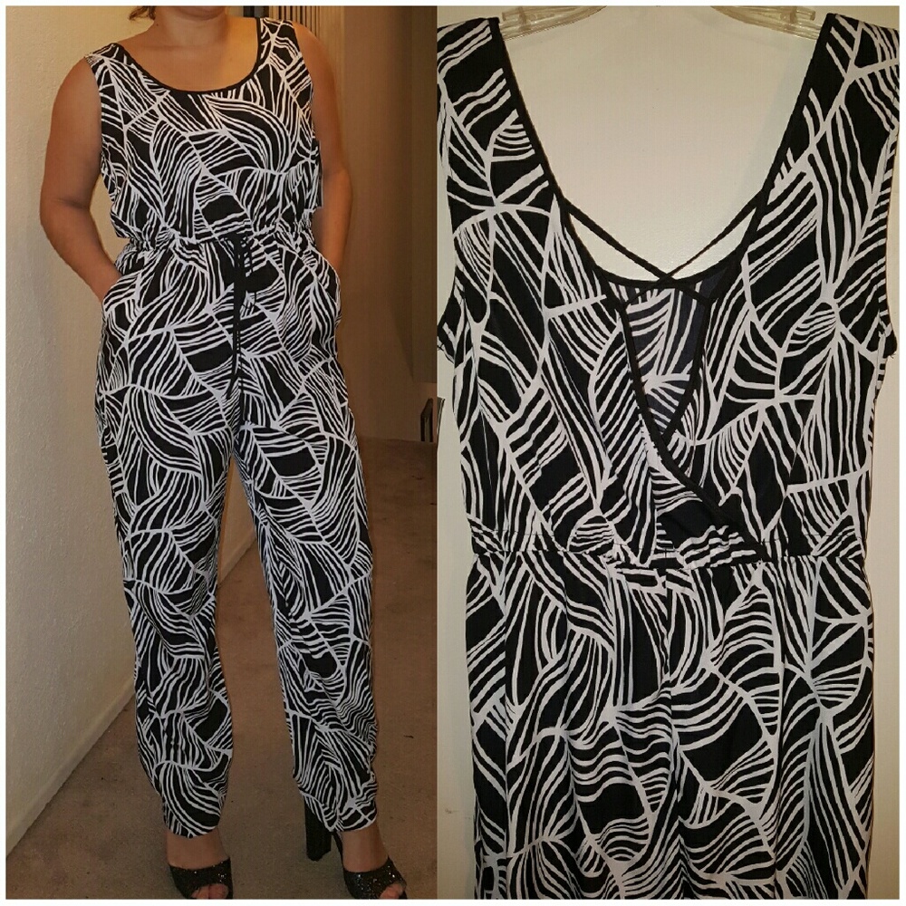 Black/White print pant jumper