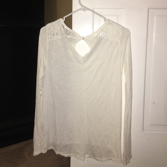 Long sleeve shirt! - Picture 3 of 3