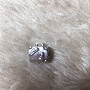 Suitcase pandora charm