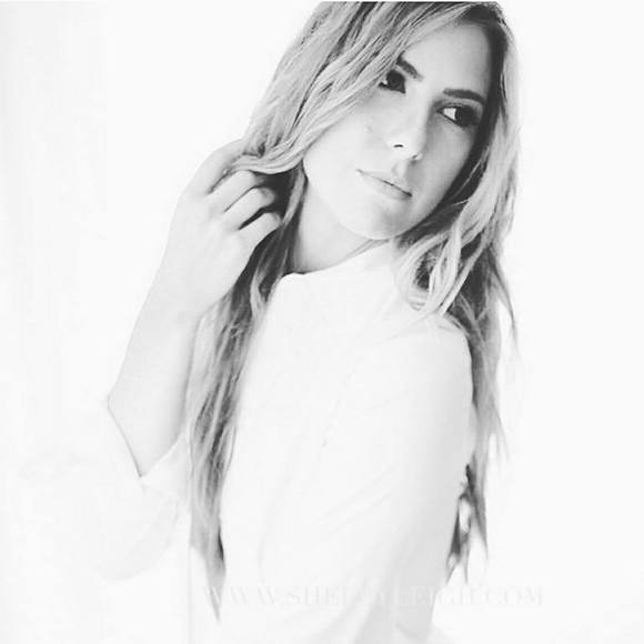 Meet your Posher, Jenna - Picture 1 of 1