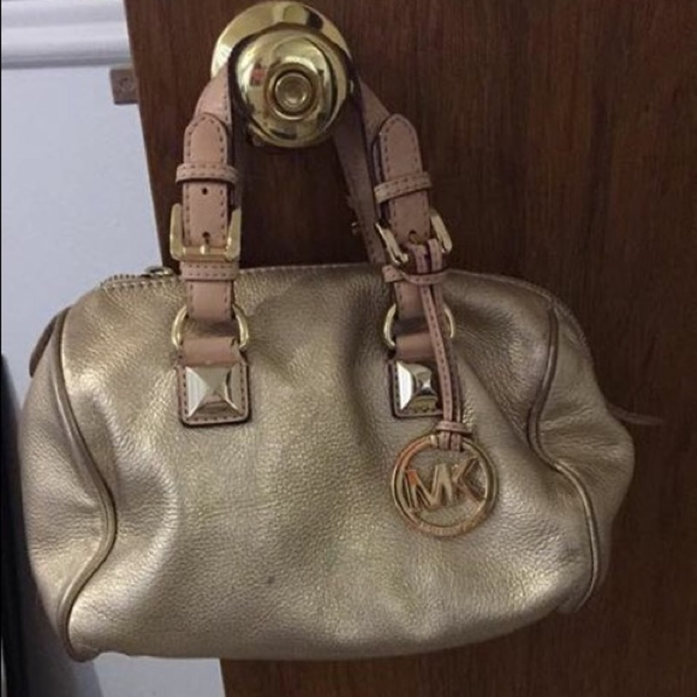 Michael kors purse