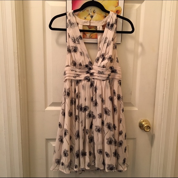 🎉4xHP🎉 👗 Flirty ✨ Sexy Fit-&-Flare Halter 💍 - Picture 4 of 4