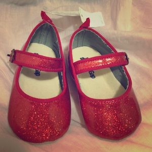 Baby gap shoes