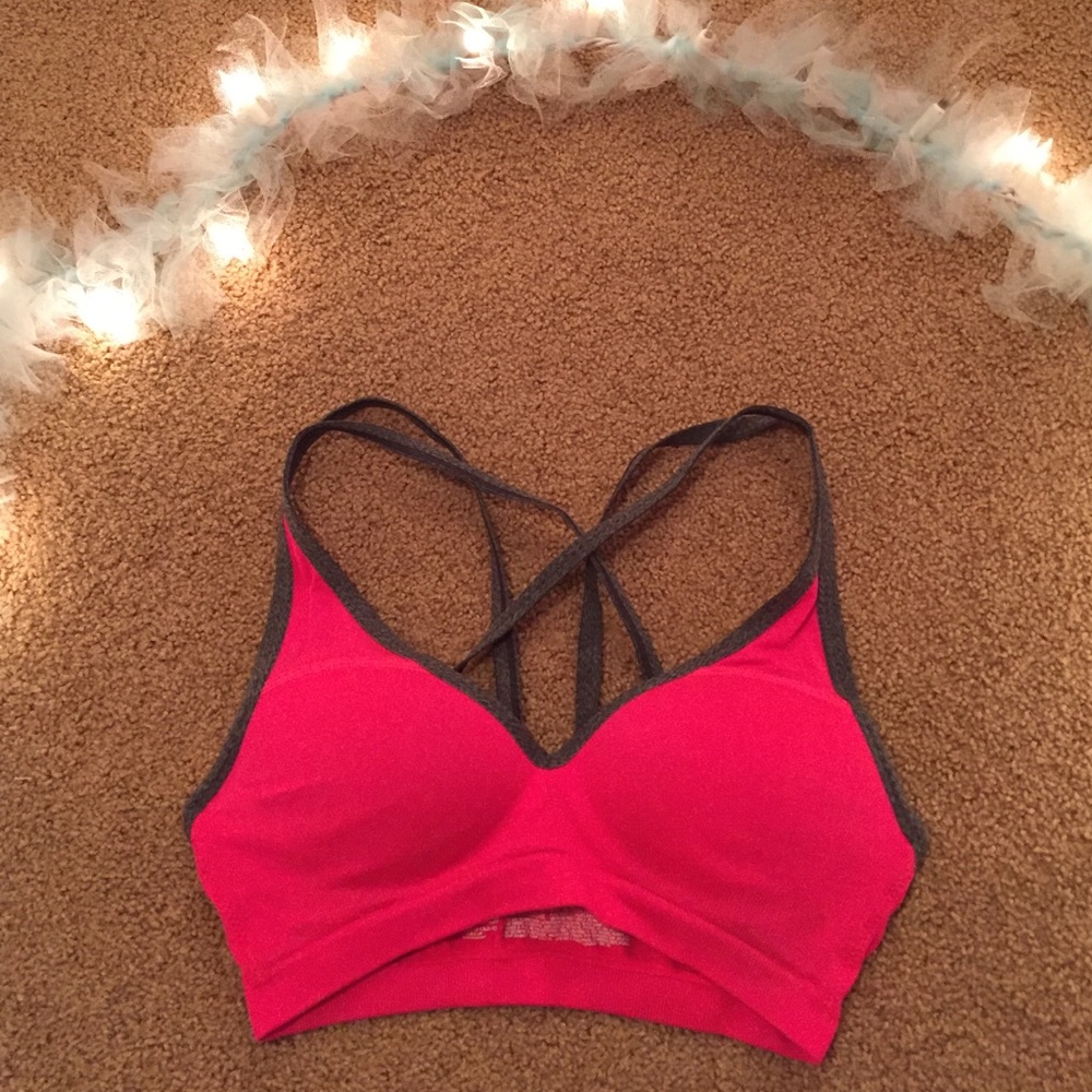 Victoria's Secret PINK Sports Bra