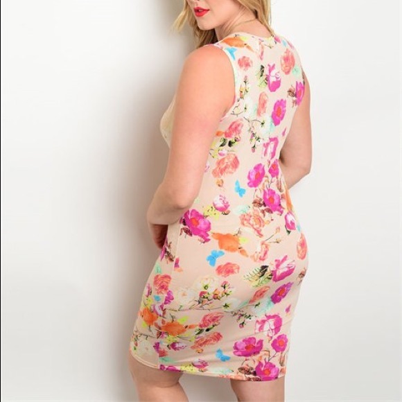 Plus Size 1X, 2X, 3X Beautiful Floral Dress! - Picture 2 of 2