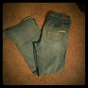 American Eagle light wash jeans