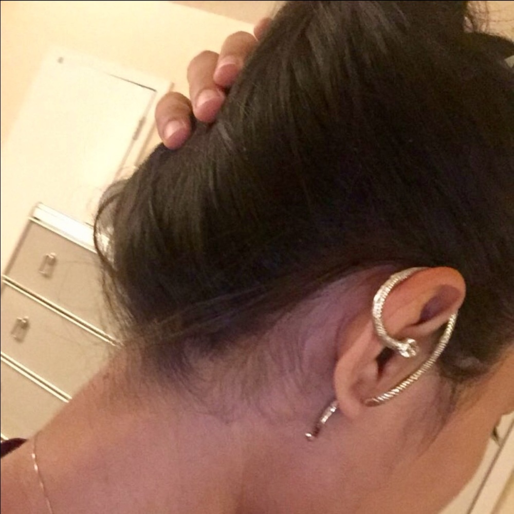 Evil Winding Serpent Punk Ear Cuff -Silver or Gold - Picture 3 of 7