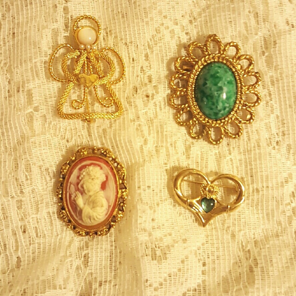 4 pc vintage brooches