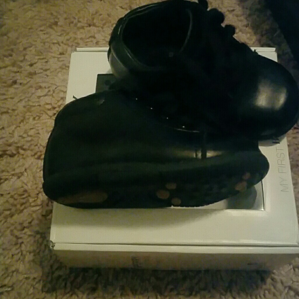 Toddler walking shoes