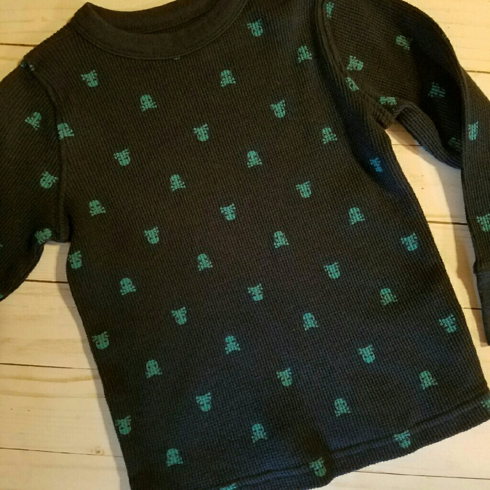Old Navy Skulls Long Sleeve Shirt
