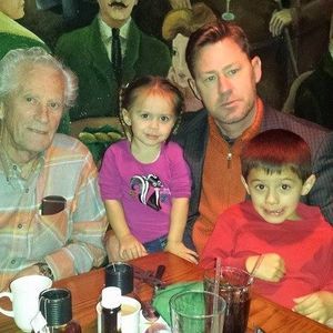 Meet your Posher, Ray