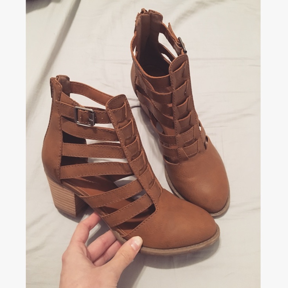 💎AEO Ankle Booties