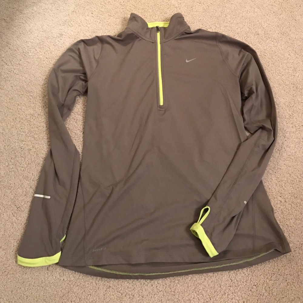 EUC Nike long sleeve running top