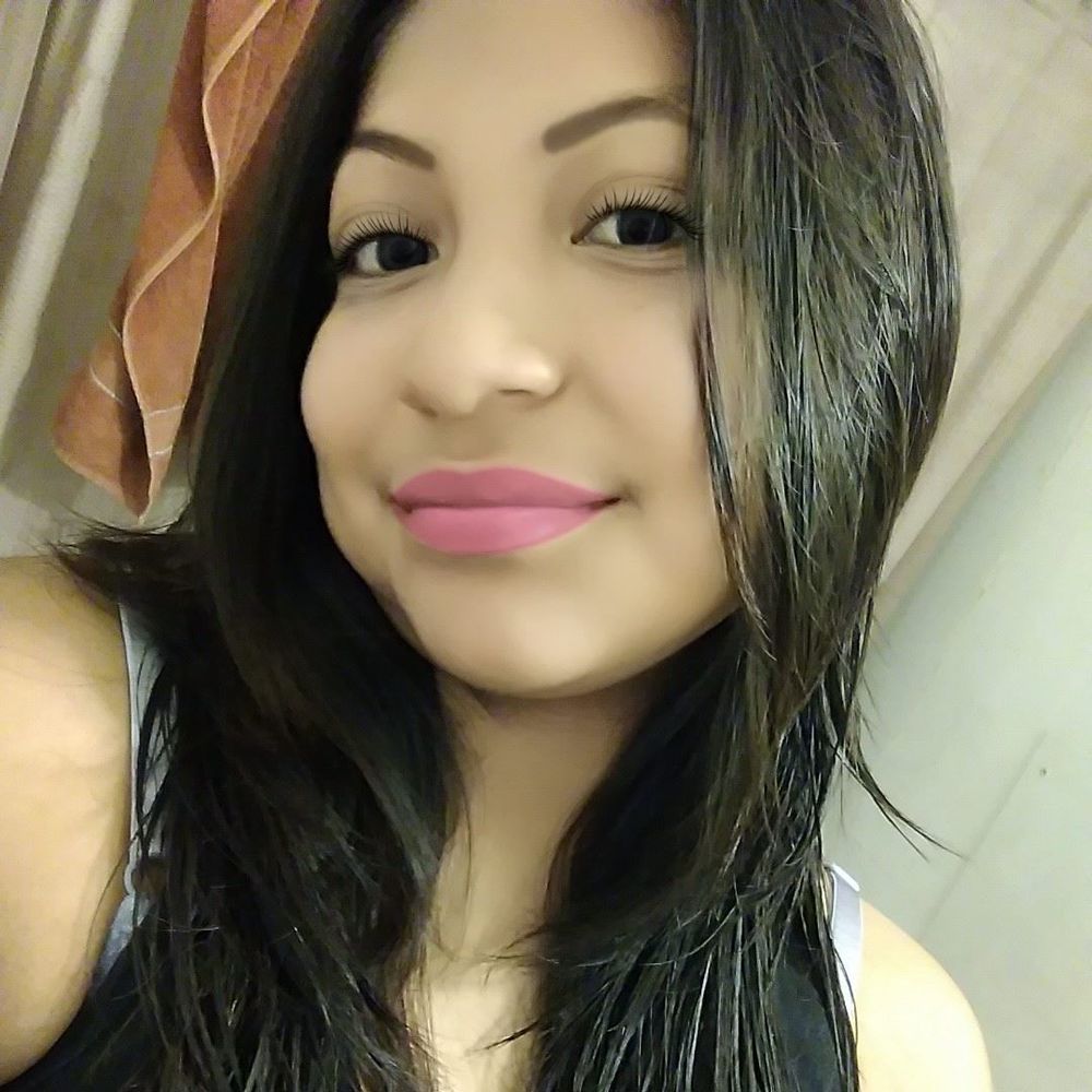 Meet your Posher, Idalie