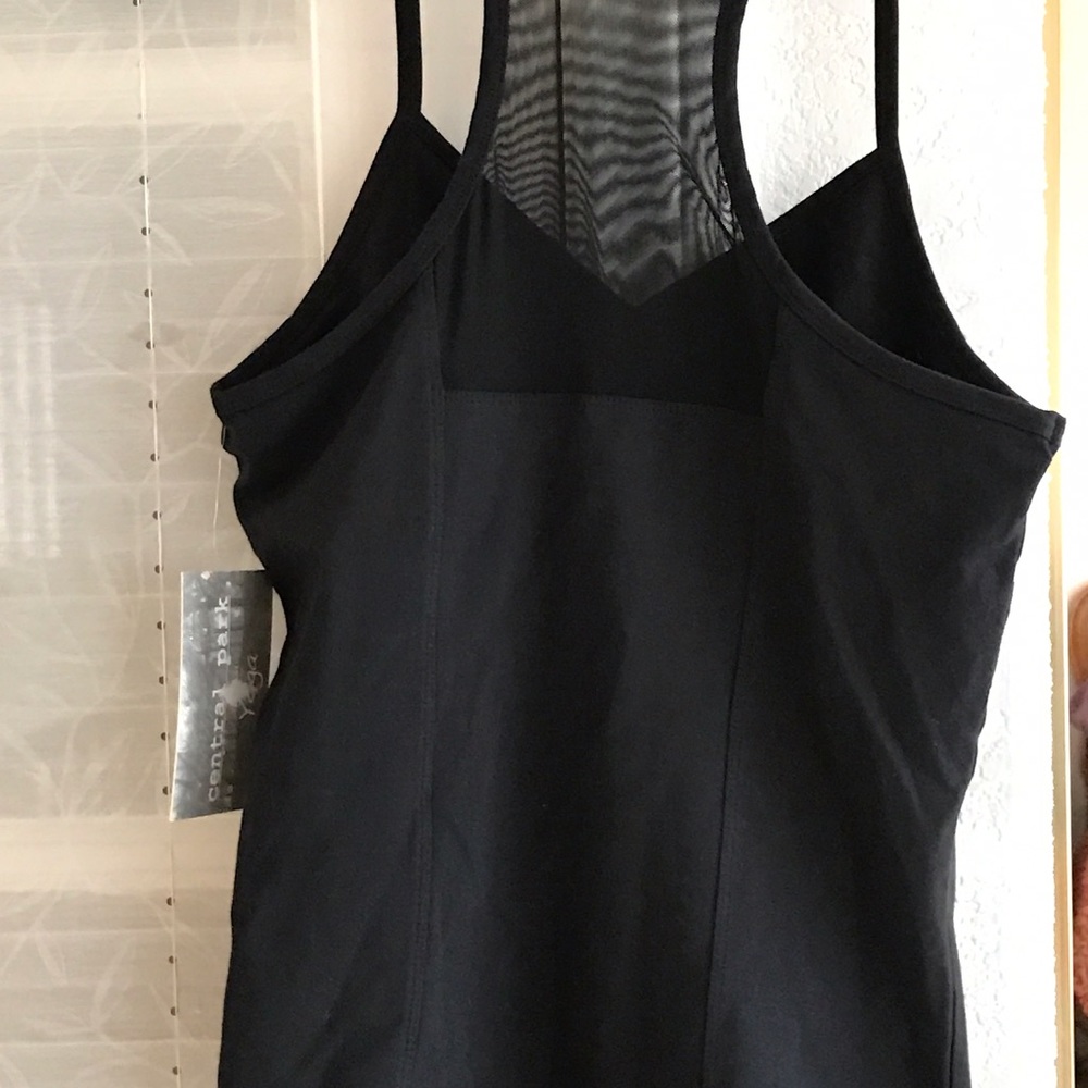Central Park workout  top - Picture 2 of 3