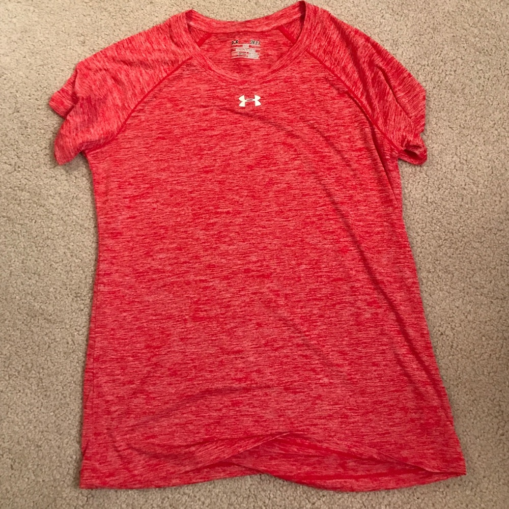 NWOT Under Armour tee