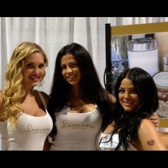 Meet your Posher, Lex - Picture 7 of 8