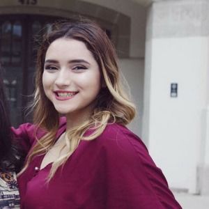 Meet your Posher, Devinna