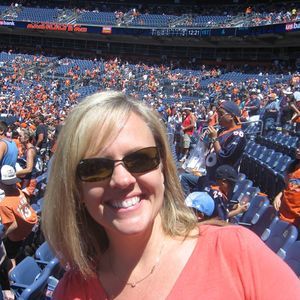 Meet your Posher, Debi