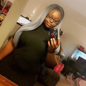 Meet your Posher, Ashley