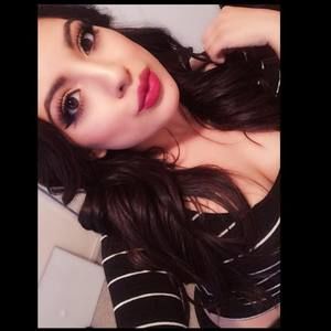 Meet your Posher, Vanessa