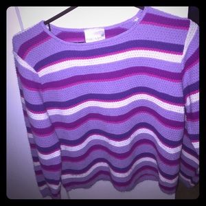 Long sleeve light sweater