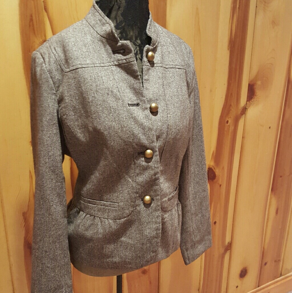 Adorable blazer. Great condition