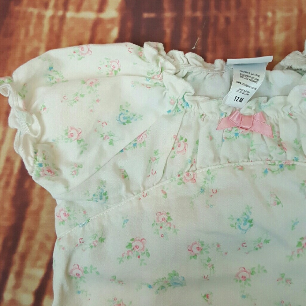 🚫SOLD🚫Little Me Ruffled Sleeves Floral Top