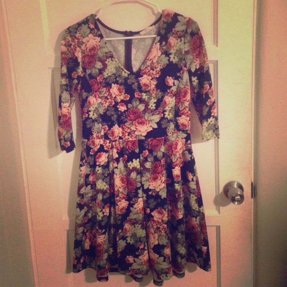 Mid sleeve skater style floral dress