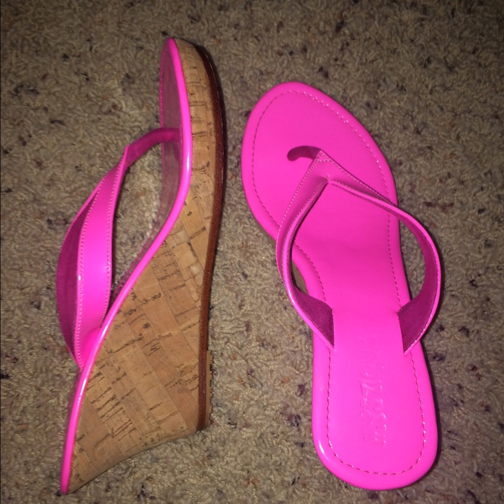 Hot pink leather wedges