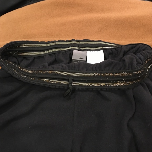Nike sweatpants - Picture 2 of 3