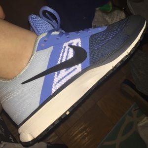 Nike Pegasus 30 never worn shoes READ DESCRIPTION