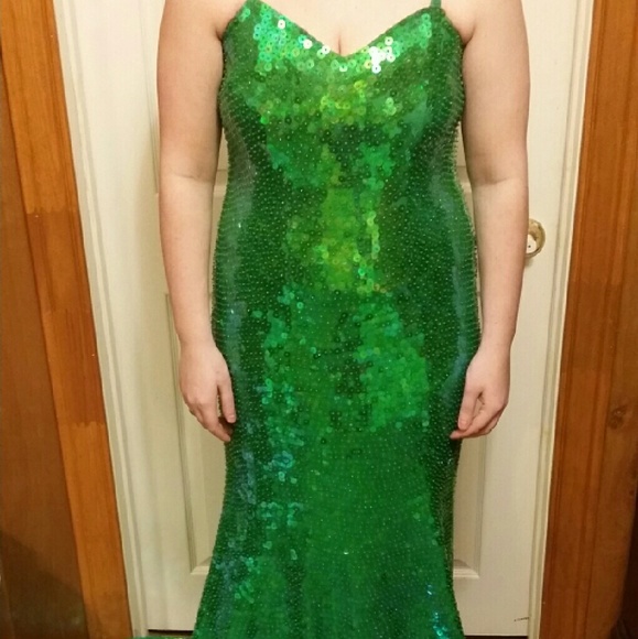 Evening gown - Picture 4 of 4
