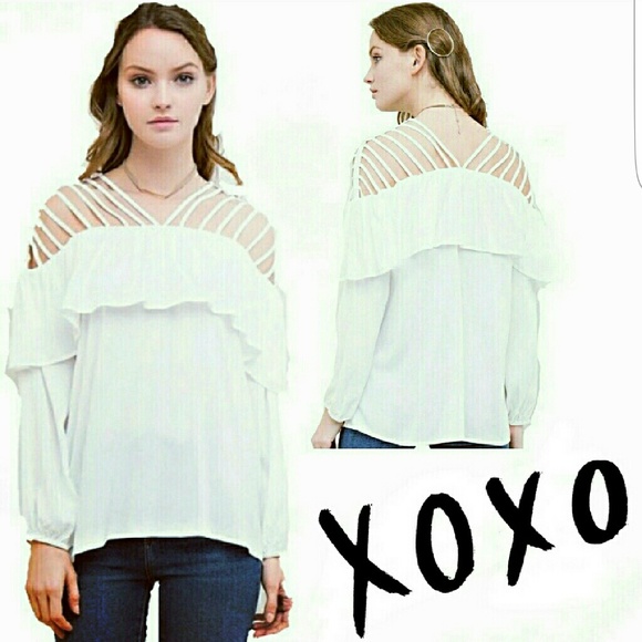 OEMMGEE! Brand New, Gorgeous Strappy Shoulder Top - Picture 4 of 4