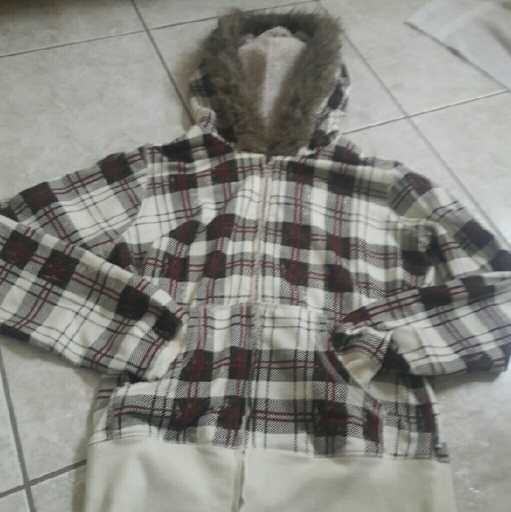 NEW YEAR CLOSET CLEAN OUT!!!!