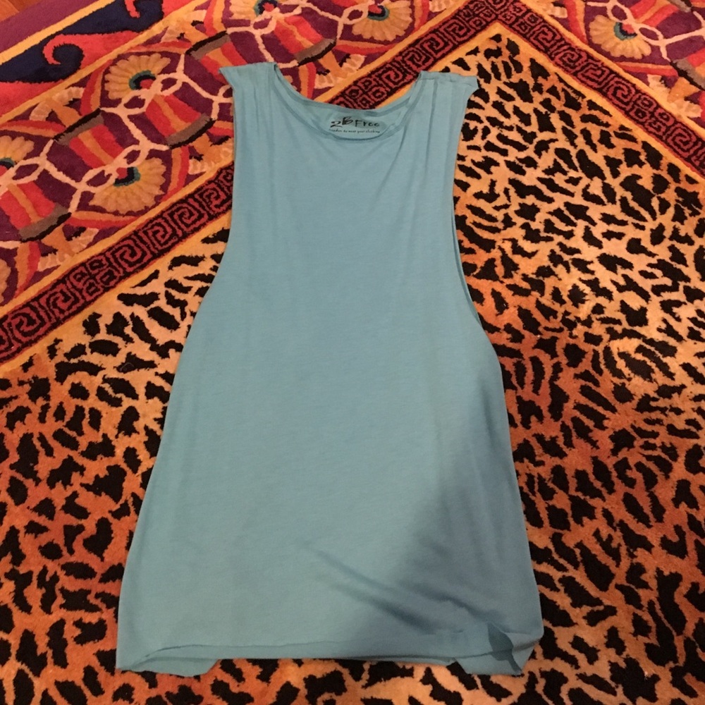 Women's 2Bfree blue top